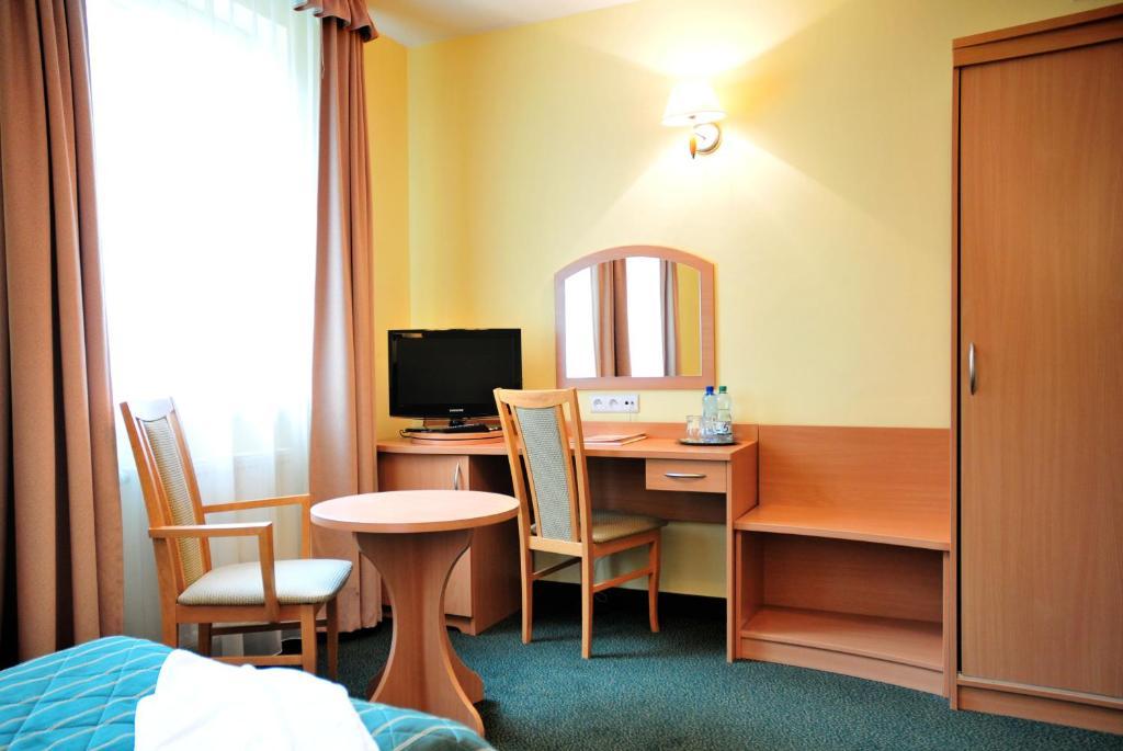 Hotel Wodnik Slok Rum bild