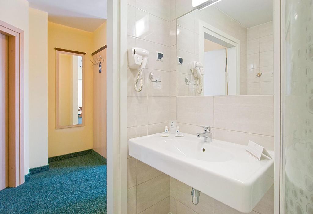 Hotel Wodnik Slok Rum bild
